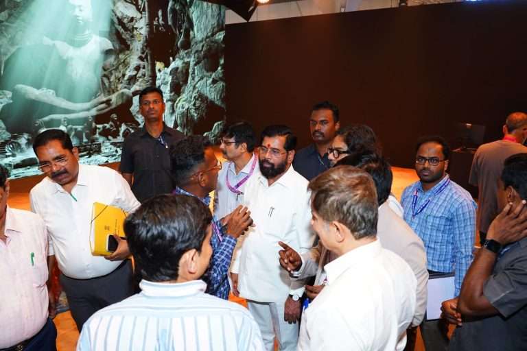 मुंबईत होणारी ‘वेव्हज्’ परिषद मनोरंजन क्षेत्रातील गुंतवणुकीसाठी ‘दावोस’ ठरणार : उपमुख्यमंत्री एकनाथ शिंदे