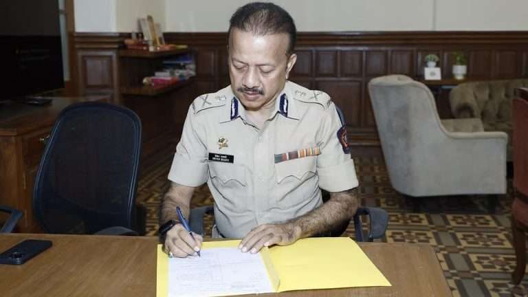 मुंबईच्या पोलिस आयुक्तपदी देवेन भारती