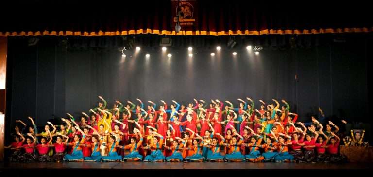 ‘घुंगरू टू ग्लोरी’ कार्यक्रमातून विलोभनीय कथक नृत्याचे दर्शन !