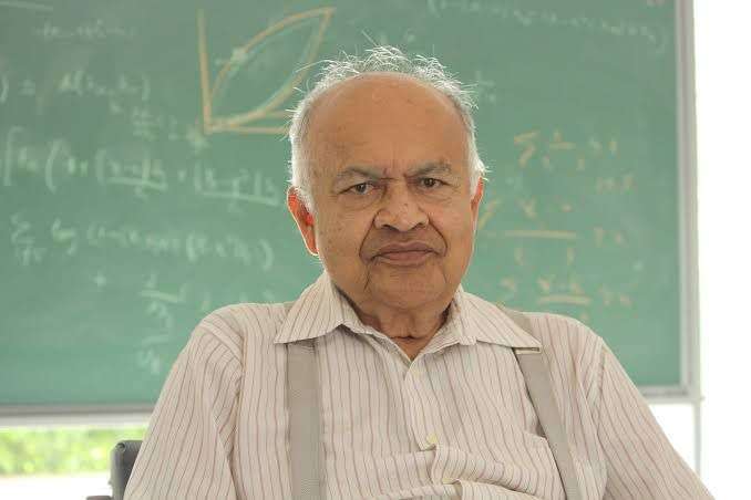 ज्ञानवृक्ष उन्मळून पडला…मंत्री चंद्रकांत पाटलांची भावपूर्ण श्रद्धांजली