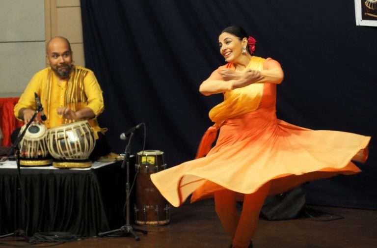 व्यक्त, अव्यक्ताचा अनोखा आविष्कार : ‌‘मिलाप – अ कपल ऑफ मेनी थिंग्ज‌’