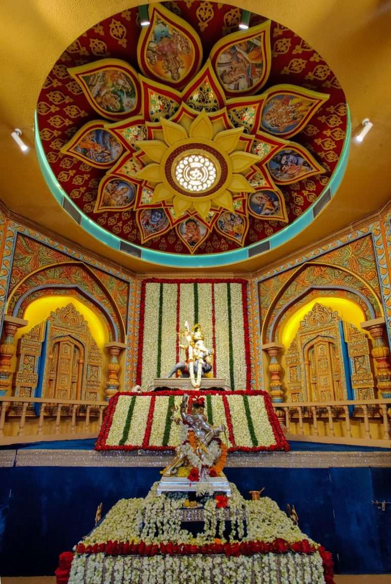 ‘श्रीमंत भाऊसाहेब रंगारी गणपती ट्रस्ट’च्यावतीने वासंतिक चंदन उटी सोहळ्याचे आयोजन