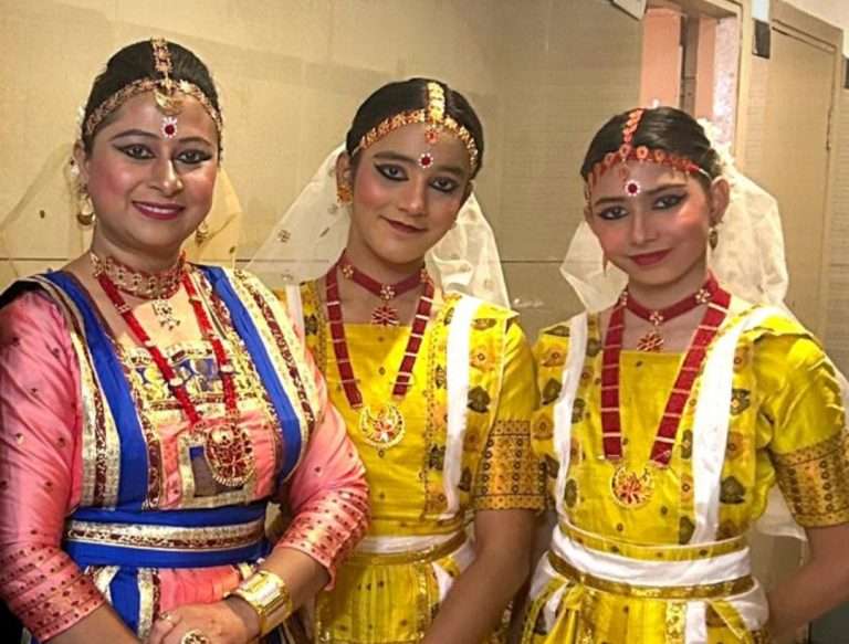 सान्वी फुंडकर आणि बिपांची बोरठाकूर यांना सत्रिय नृत्यासाठी सीसीआरटी शिष्यवृत्ती