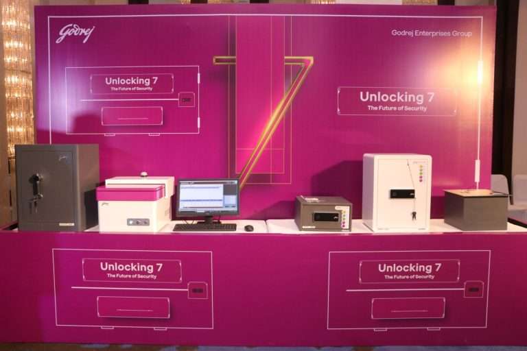 गोदरेजने पुण्यात स्मार्ट सुरक्षेची नवीन श्रेणी अनलॉक केली