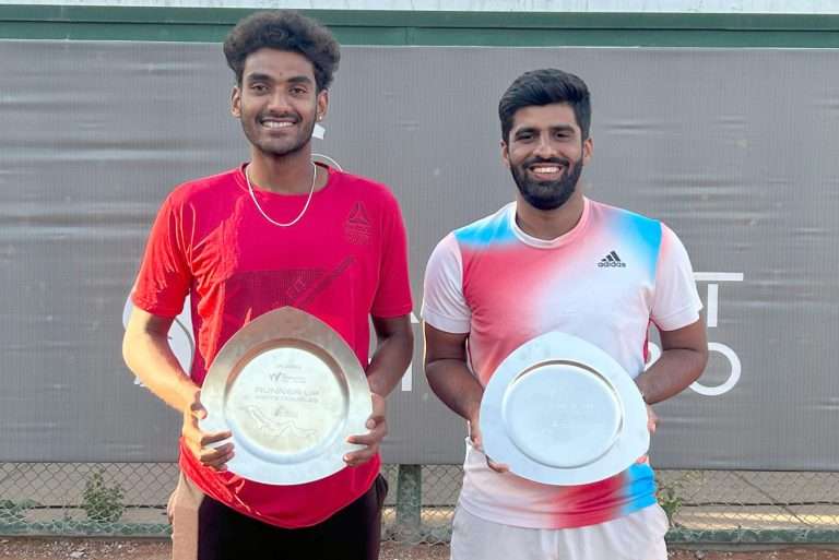 तेहरान येथील आंतरराष्ट्रीय लॉन टेनिस स्पर्धेतअथर्व शर्मा, मान केसरवानी जोडीला उपविजेतेपद