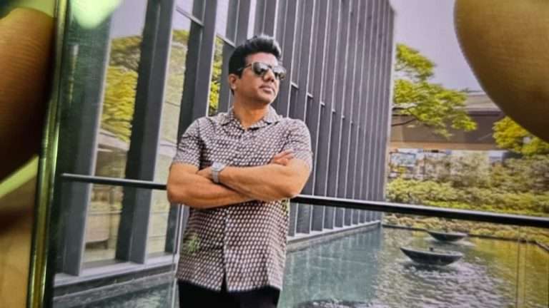 फरार आरोपी नीलेश चव्हाणच्या नेपाळमधून आवळल्या मुसक्या