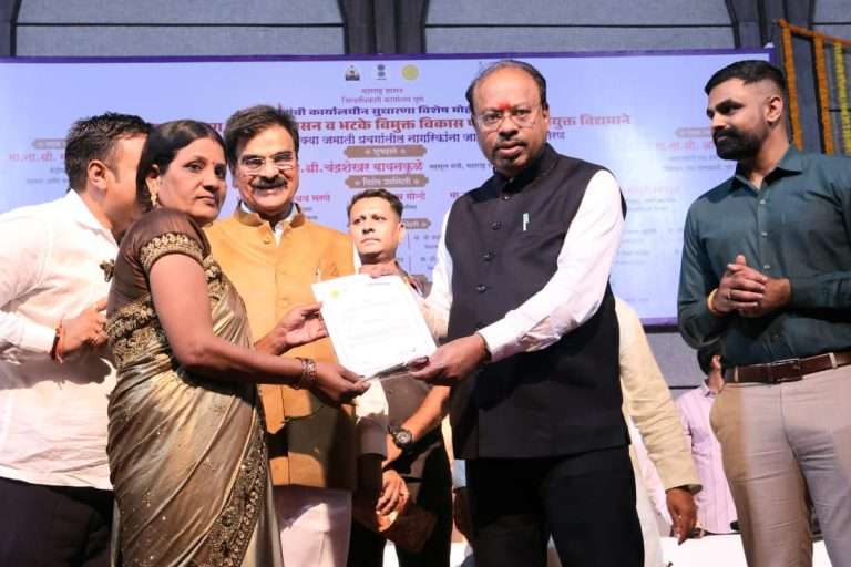 विमुक्त जाती व भटक्या जमातीतील नागरिकांना समाजाच्या मुख्य प्रवाहात आण्याकरीता प्रयत्नशील- महसूलमंत्री चंद्रशेखर बावनकुळे