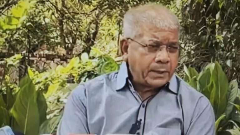 ट्रम्प यांना विचारून पाकिस्तानवर कारवाई करणार का?जेसन मिलर यांची नियुक्ती का केली? प्रकाश आंबेडकरांनी मोदी सरकारकडे मागितले स्पष्टीकरण