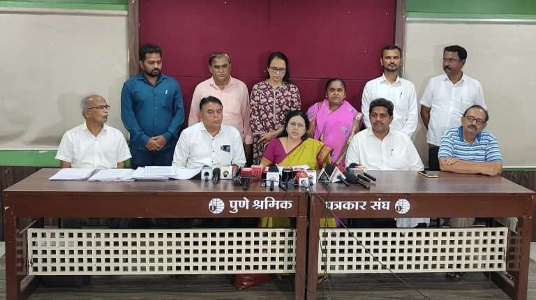 सहकार खात्याकडून घोटाळेबाजांवर कारवाई ऐवजी ते काढणाऱ्या खासदार मेधा कुलकर्णींनाच धमकी