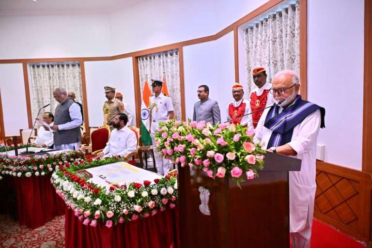 छगन भुजबळ यांचा मंत्रिमंडळात समावेश