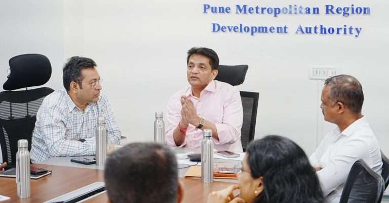 साडेनऊशे पेक्षा अधिक अनाधिकृत होर्डिंग पीएमआरडीएची  कारवाई सुरु-विरोध केला तर पोलीस कारवाई -आयुक्त