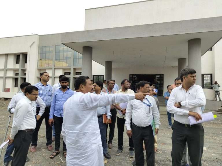 लोहगाव उपजिल्हा रुग्णालय सुरू करण्यासंदर्भात आमदार बापसाहेब पठारे यांची महत्त्वपूर्ण बैठक