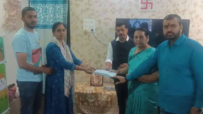 पहलगाम दहशतवादी हल्ल्यात पीडित जगदाळे कुटुंबियांची डॉ. नीलम गोऱ्हे यांनी घेतली भेट