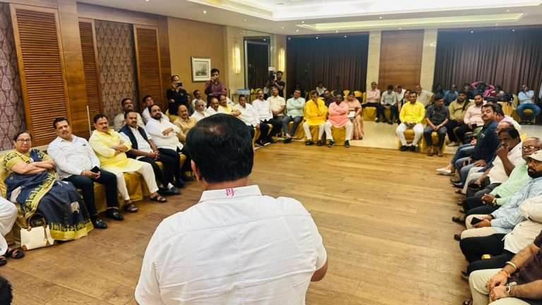 पुण्यात मराठा समाजाच्या नेत्यांचा मोठ्ठा निर्णय:हुंडा घेणाऱ्या आणि महिलांचा छळ करणाऱ्या कुटुंबांवर बहिष्कारबाबत आचारसंहिता ठरवणार