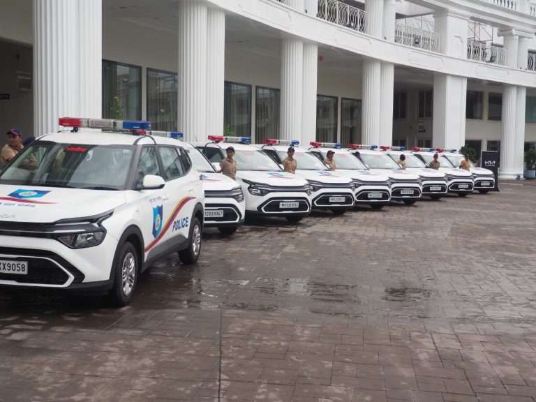 अमनोराकडून मिळालेल्या वाहनांमुळे पोलीस दलाची कार्यक्षमता वाढणार : अमितेश कुमार