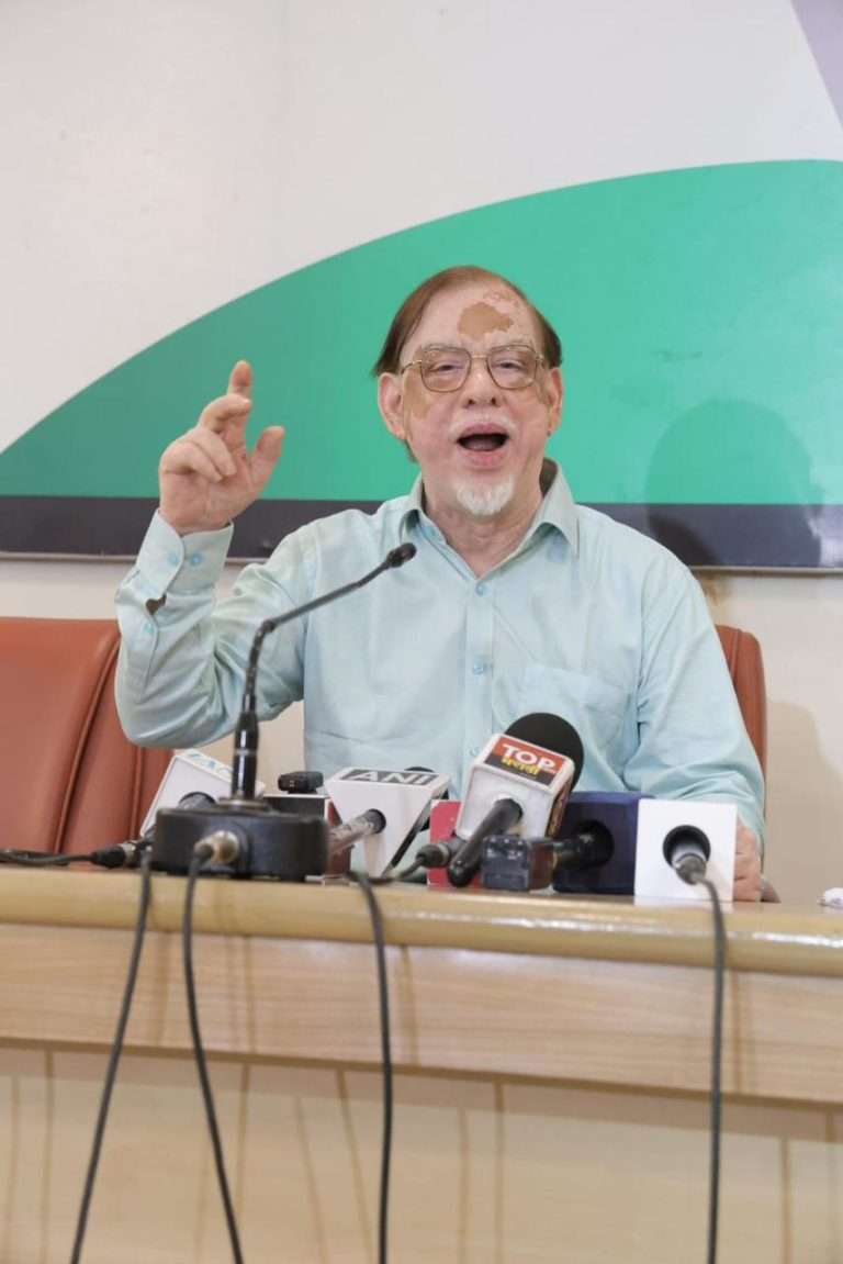 भारतातील यस बँक जपानी सुमितोमो बँकेला विकण्याच्या व्यवहाराची न्यायालयीन चौकशी करा: विश्वास उटगी