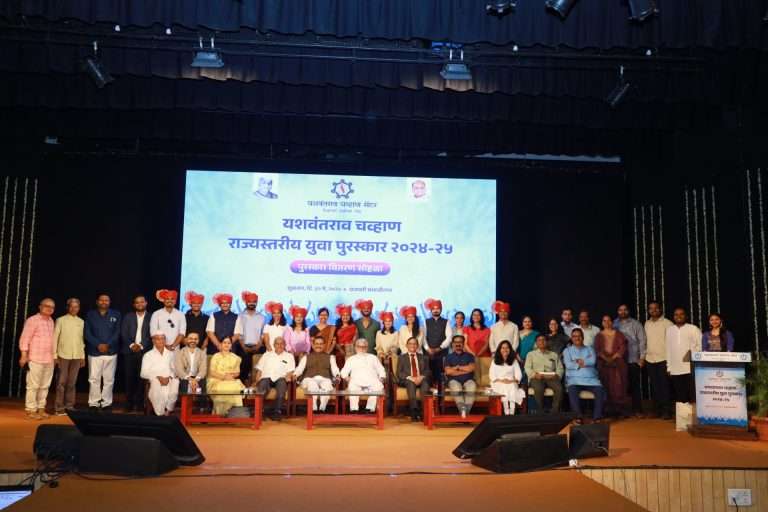 सकारात्मकपणे काम करणारी आजची तरुणाई सर्वांसाठी प्रेरक : माजी आरोग्यमंत्री राजेश टोपे