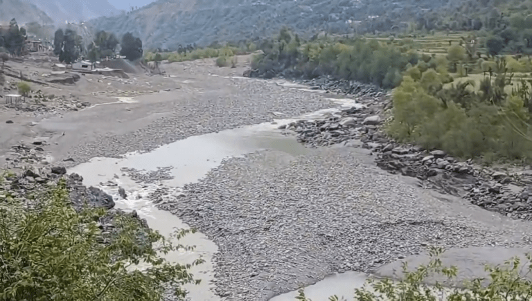 भारताने चिनाब नदीचे पाणी थांबवले:झेलमचे पाणी रोखण्याची योजना
