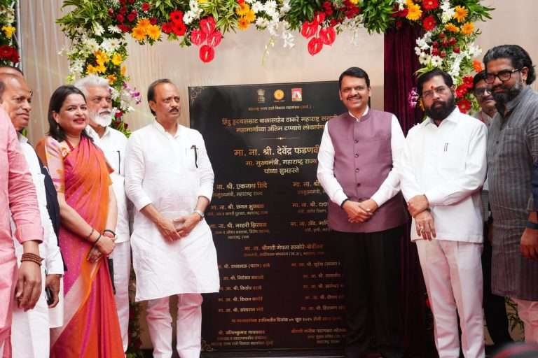 फडणवीसांच्या हस्ते ‘समृद्धी’ मार्गाचे लोकार्पण:नाव न घेता एकनाथ शिंदेंचा उद्धव ठाकरेंना टोला; अजित पवार म्हणाले- ‘गार-गार वाटतंय’