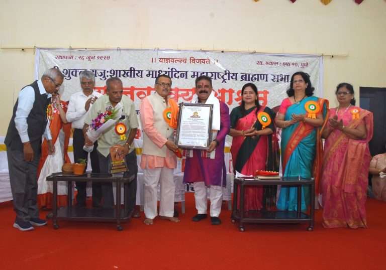 “पंचांगातील ग्रहस्थितीवर शुभ अशुभ परिणाम ठरलेले असतात” – मोहनराव दाते.