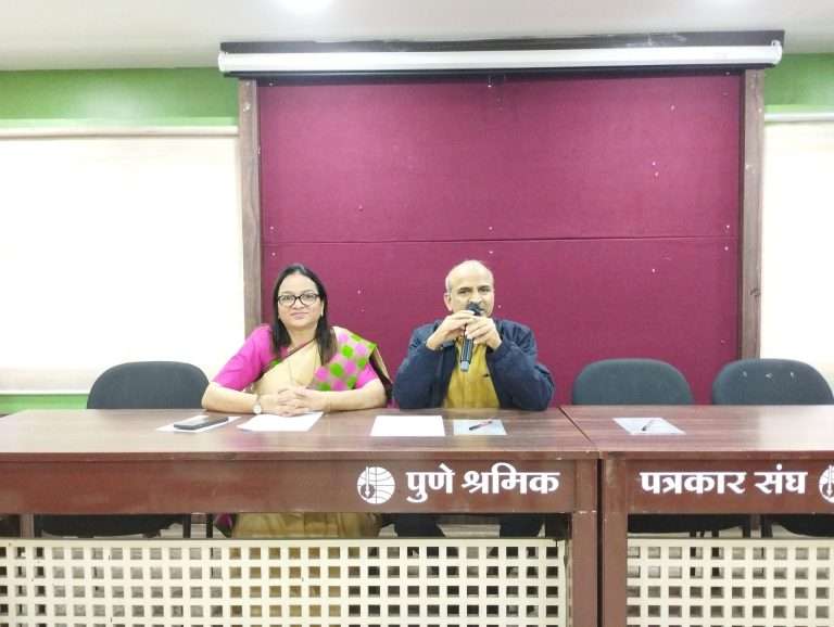 ‘दर्शन योगेश्वराचे – आयुर्वेद भास्कर दादा वैद्य खडीवाले’ चरित्रग्रंथ प्रकाशन शुक्रवारी