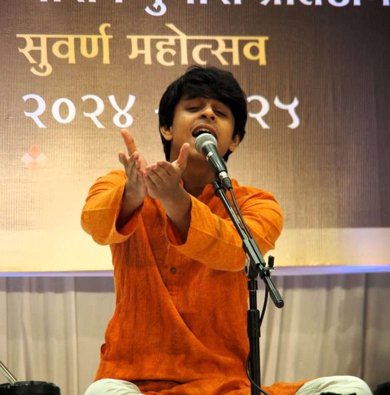युवा कलाकारांच्या स्वरवर्षावात रसिक झाले चिंब