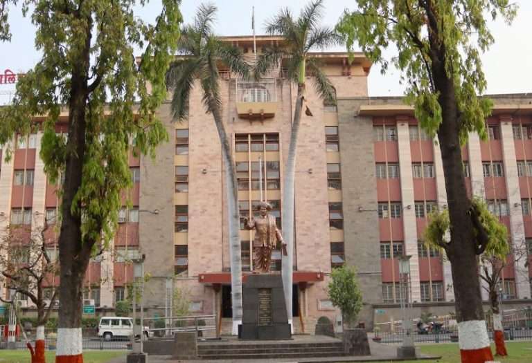  अखेरीस  कर आकारणी आणि कर संकलन विभाग प्रमुखपदी रवी पवार