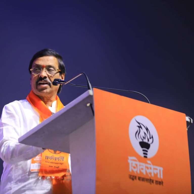 एकनाथ शिंदे हे नपुंसक राजकारणी:ठाकरे गटाच्या नेत्याची जहरी टीका