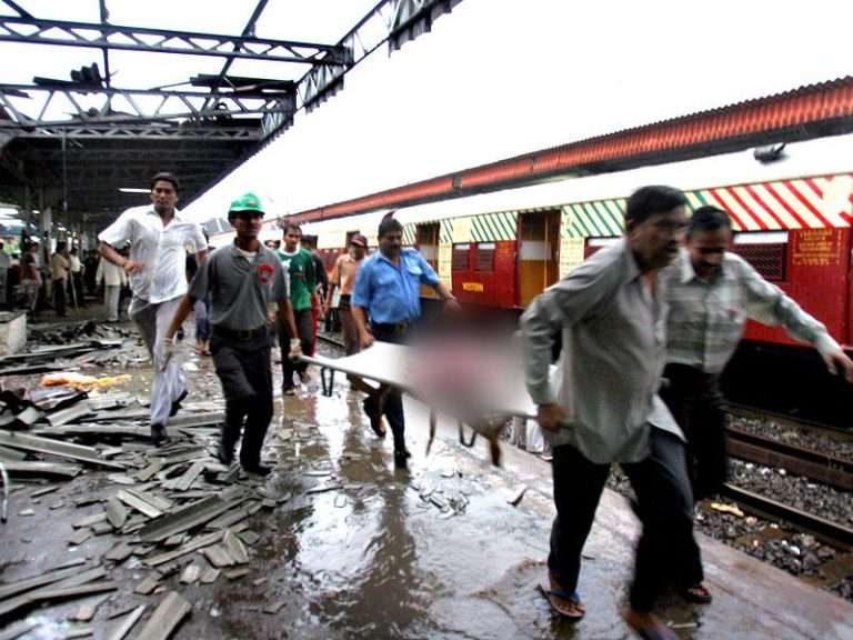 11 जुलै 2006 : एकामागून एक सात स्फोट अवघ्या ९ मिनिटात …