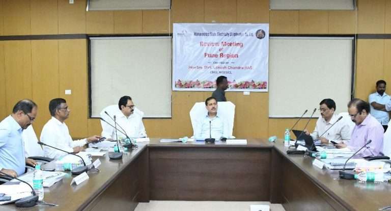 सुरळीत वीजपुरवठा, दर्जेदार ग्राहकसेवांमध्ये हयगय नको; वीजबिलांच्या वसूलीला आणखी वेग द्या