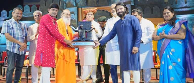 शैक्षणिक संस्था ह्या संस्कार व सद्विचारांची विद्यापीठे व्हावीत-स्वरूपानंद सरस्वती स्वामी