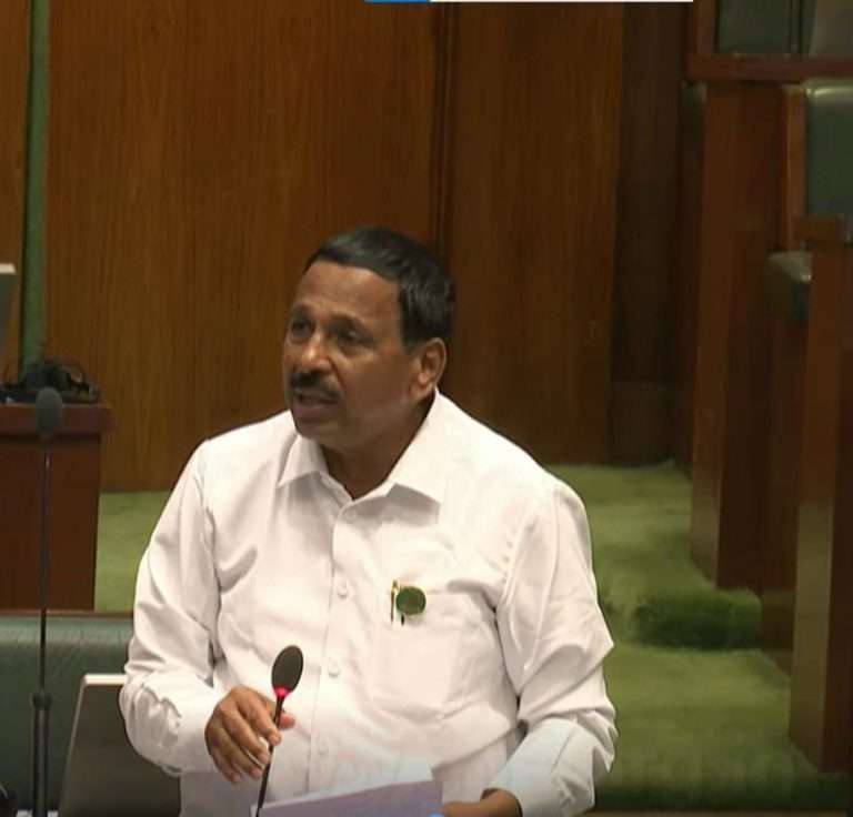 पुणे शहरातील वाहतूक कोंडीची समस्या सुटाव्यात यासाठी आमदार बापूसाहेब पठारे आग्रही