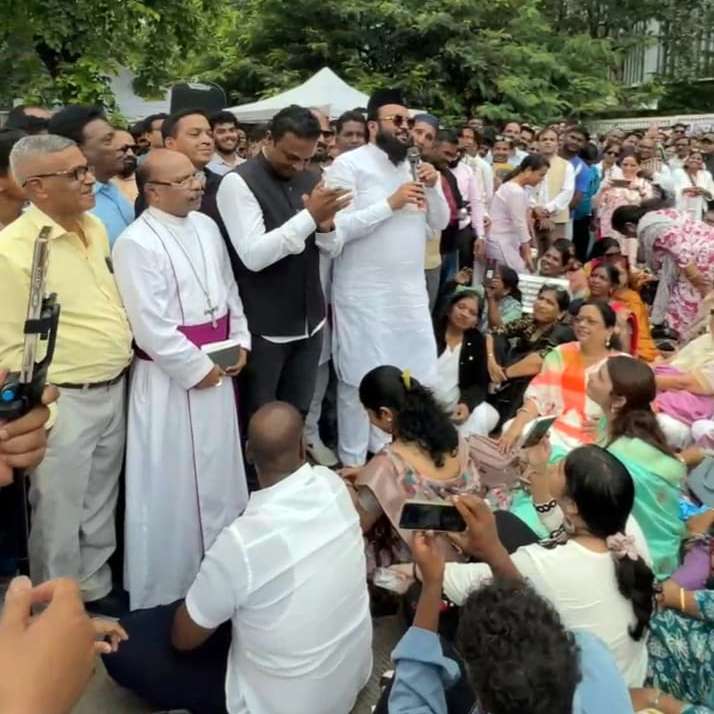 भाजपचे आमदार गोपीचंद पडळकर यांनी ख्रिश्चन धर्मगुरूंच्या विरोधात वादग्रस्त वक्तव्य केल्याने महाराष्ट्र मुस्लिम कॉन्फरन्स च्या वतीने जाहीर निषेध,