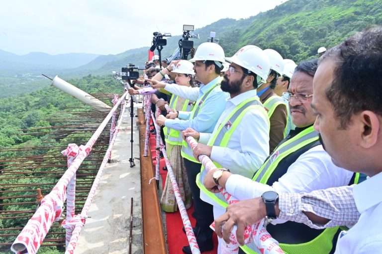 मिसिंग लिंक प्रकल्प अभियांत्रिकी क्षेत्रातील चमत्कार- मुख्यमंत्री देवेंद्र फडणवीस