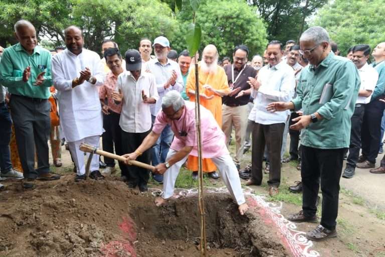 ‘फर्ग्युसन’मध्ये वृक्ष लागवडीच्या मोहिमेला प्रारंभ