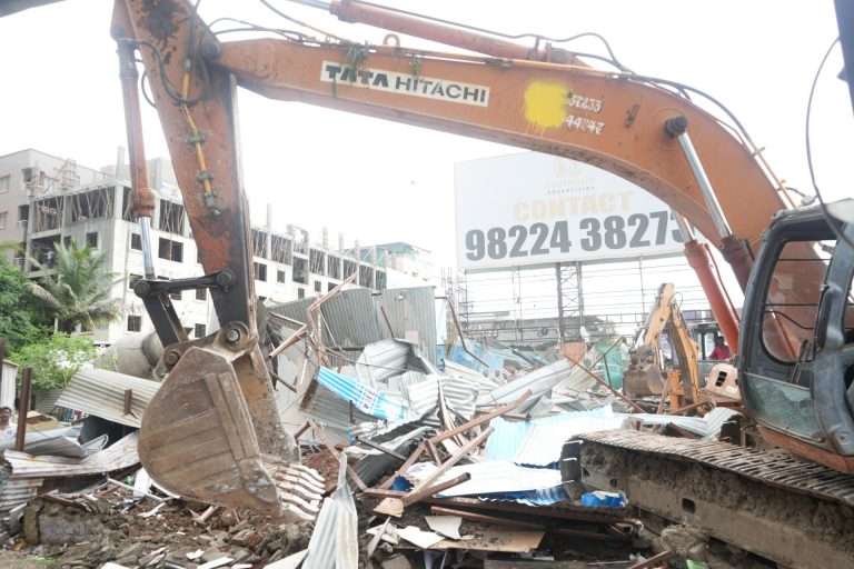 पीएमआरडीएतर्फे १६६ अतिक्रमणावर कारवाई