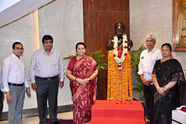 स्वातंत्र्य संग्रामाचे सेनानी लोकमान्य टिळक आदर्शवत प्रेरणास्त्रोत – डॉ. नीलम गोऱ्हे