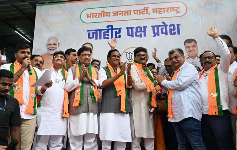 जालन्याचे काँग्रेसचे माजी आमदार कैलास गोरंट्याल यांचा समर्थकांसह भाजपा मध्ये प्रवेश-प्रदेशाध्यक्ष रविंद्र चव्हाण यांनी केले स्वागत