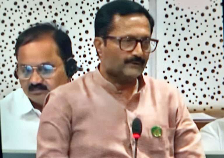 कात्रज उद्यानातील १४ हरणांचा मृत्यू, प्रशासनाने दक्षता घेण्याची आमदार हेमंत रासनेंची विधानसभेत मागणी
