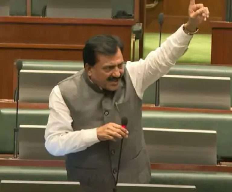मी शेतकऱ्यांची हजार वेळा माफी मागेल पण यांची नाही- बबनराव लोणीकर 