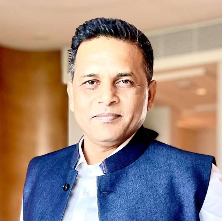 भाकड जनावरे गोरक्षकांना दत्तक द्यावीत