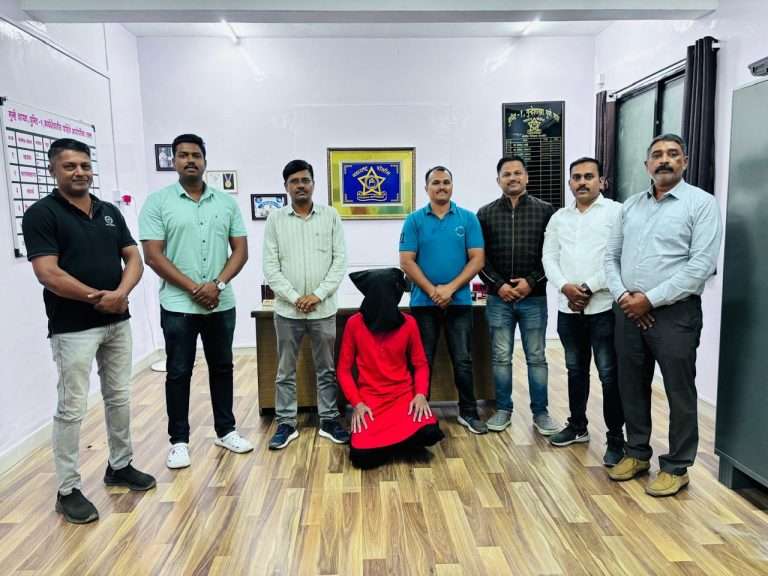 फरार बाबा खानला अखेर महिनाभरात पकडला