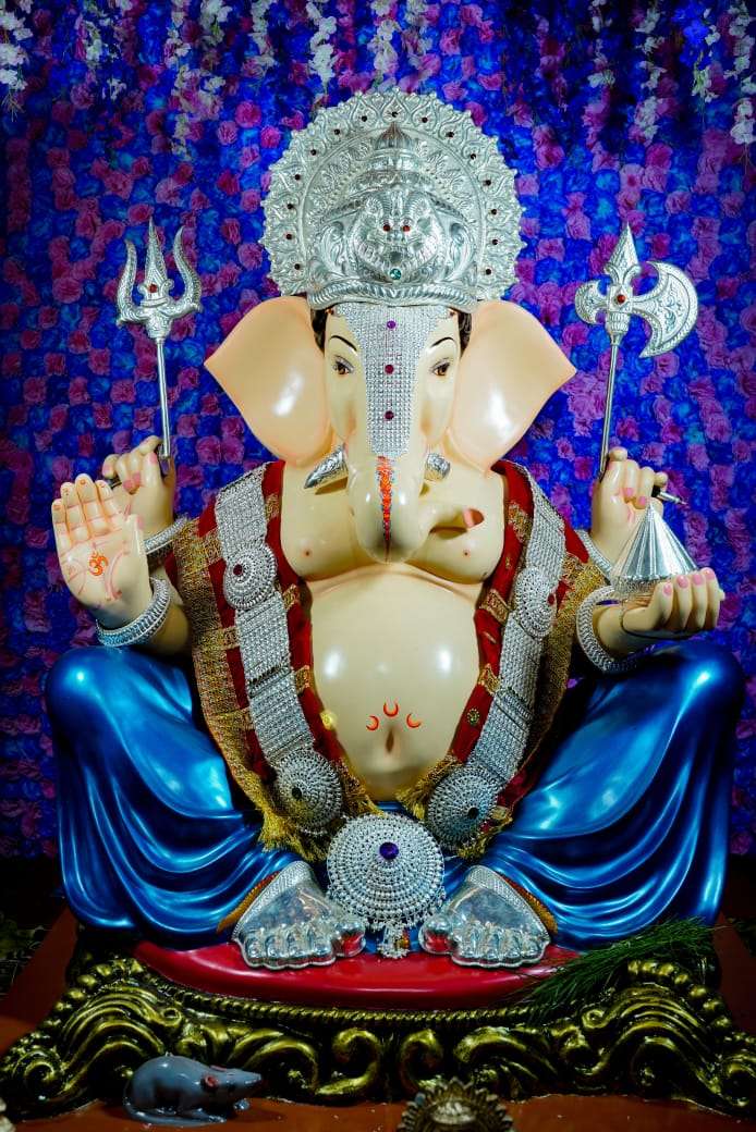 पिंपरीतील सुवर्ण मित्र मंडळ आणि शंभू प्रतिष्ठानचे सुवर्ण महोत्सवी वर्षात पदार्पण