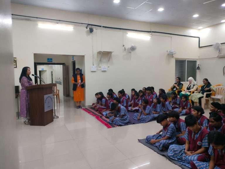 पुणे ब्लाइंड स्कूलमध्ये ‘ऐकाकी ऑडिओ लर्निंग लॅब’ची स्थापना