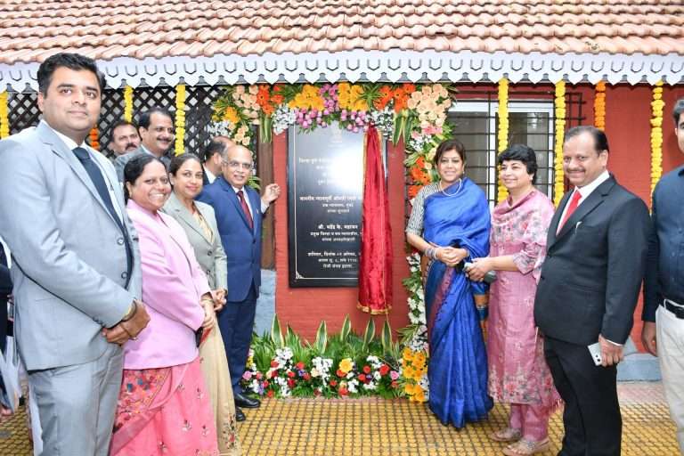 अतिरिक्त न्यायदंडाधिकारी बाल न्याय मंडळाच्या इमारतीचे उच्च न्यायालयाच्या न्यायमूर्ती रेवती मोहिते डेरे यांच्या हस्ते उद्घाटन