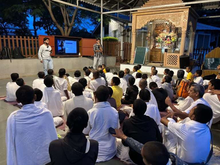 गुरुकुल भक्तिवेदांत, उरळी कांचन येथे सायबर सुरक्षा जनजागृती उपक्रम