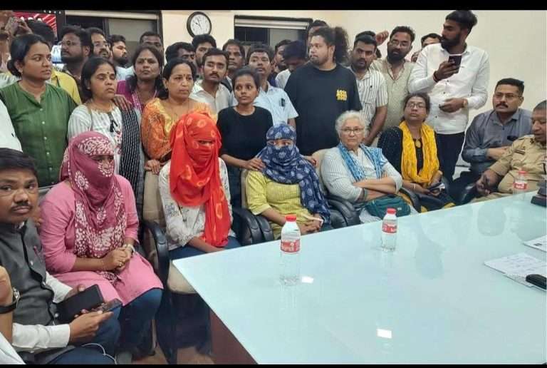 किती पोरांसोबत झोपते?’मस्त मजा करते, ऐष करते’, लेस्बियन आहात का? मोकाट सुटल्यात; दलित तरुणींच्या तक्रारीत पुणे पोलिसांवर आरोप