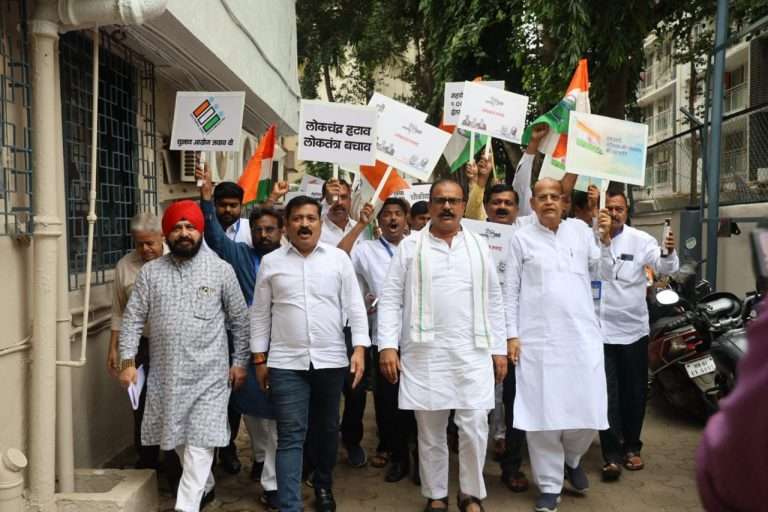 ‘चिप मिनिस्टर’ देवेंद्र फडणवीस निवडणूक आयोगाचे दलाल की वकील? प्रश्न आयोगाला मग उत्तर भाजपा का देते? – हर्षवर्धन सपकाळ