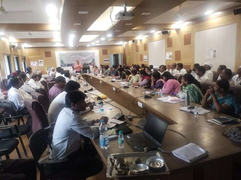 “मेरा रेशम मेरा अभिमान” अंतर्गत कार्यशाळा संपन्न