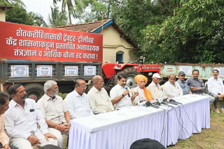 नवीन ट्रॅक्टर नियम शेतकऱ्यांचे आर्थिक कंबरडे मोडणार-आमदार सतेज पाटील यांचा आरोप